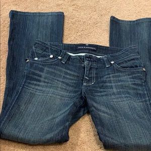 Women’s jeans